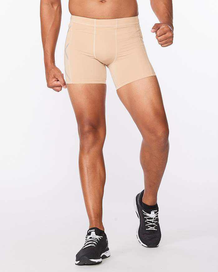 CORE COMPRESSION 1/2 SHORTS (20-25 mmhg) 